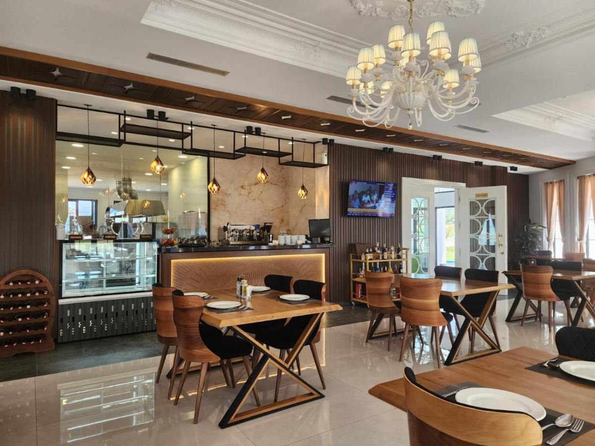 Imperador Palace Hotel Restorant Peshkopi Εξωτερικό φωτογραφία